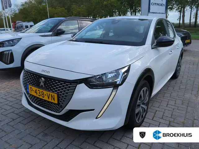 Peugeot e-208 EV Active 50 kWh | Fase 3 laden | Navi by app | Ap