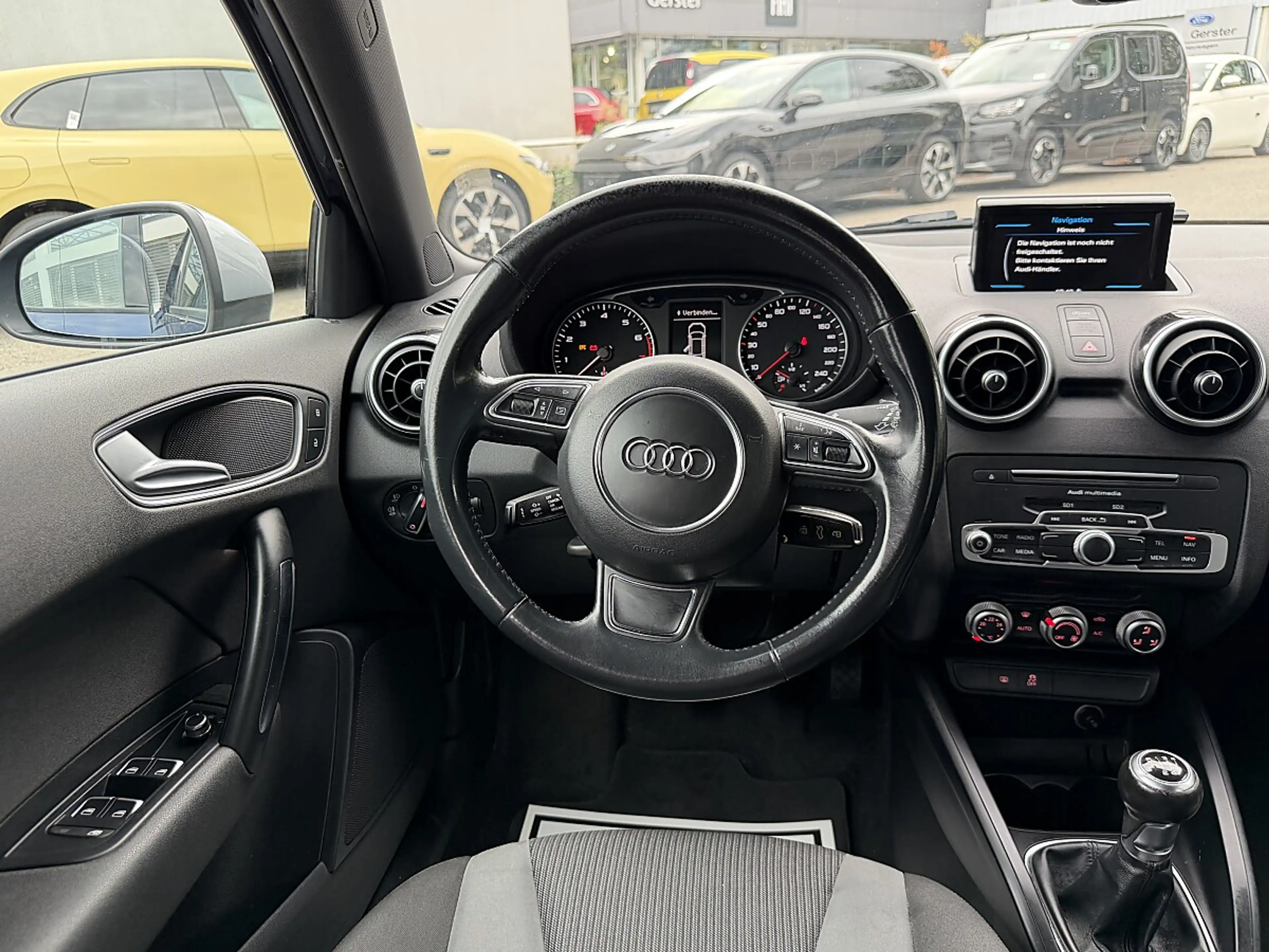 Audi A1 1.0 TFSI Sportback design — photo 9