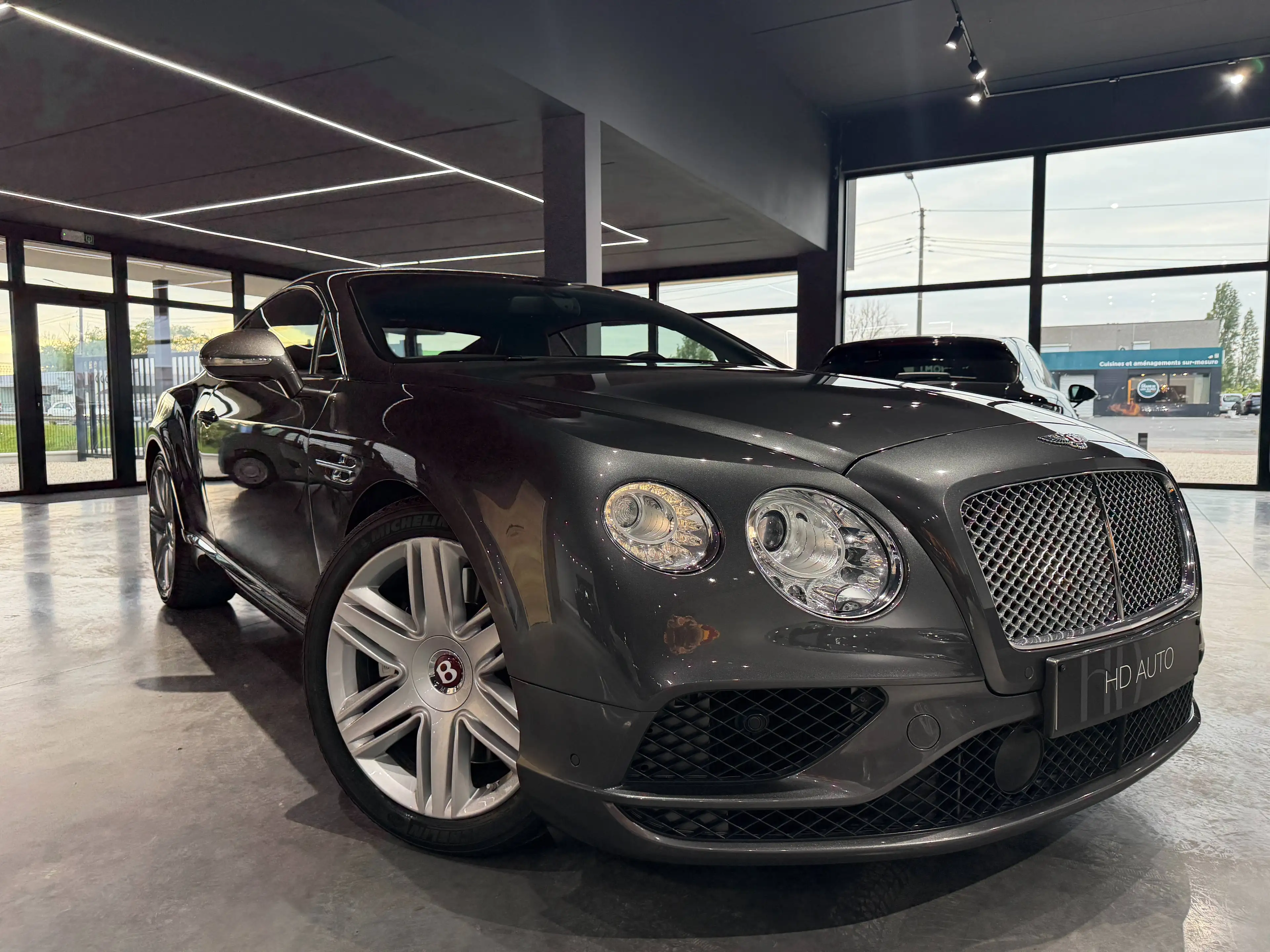 Bentley Continental GT Continental GT V8 4.0 BiTurbo//BI-XENON//SELLERIE CUIR//GRIS BRONZE//CAMERA DE RECUL — photo 5