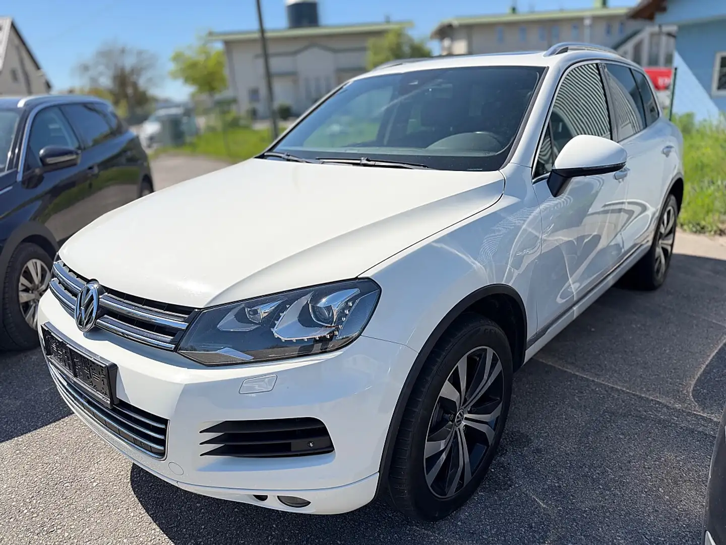 Volkswagen Touareg 3.0 V6 TDI BMT 4Motion Aut. Weiß - 2