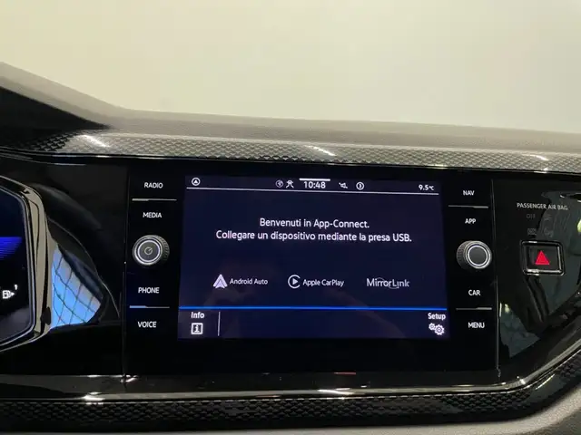 Volkswagen Polo view 10