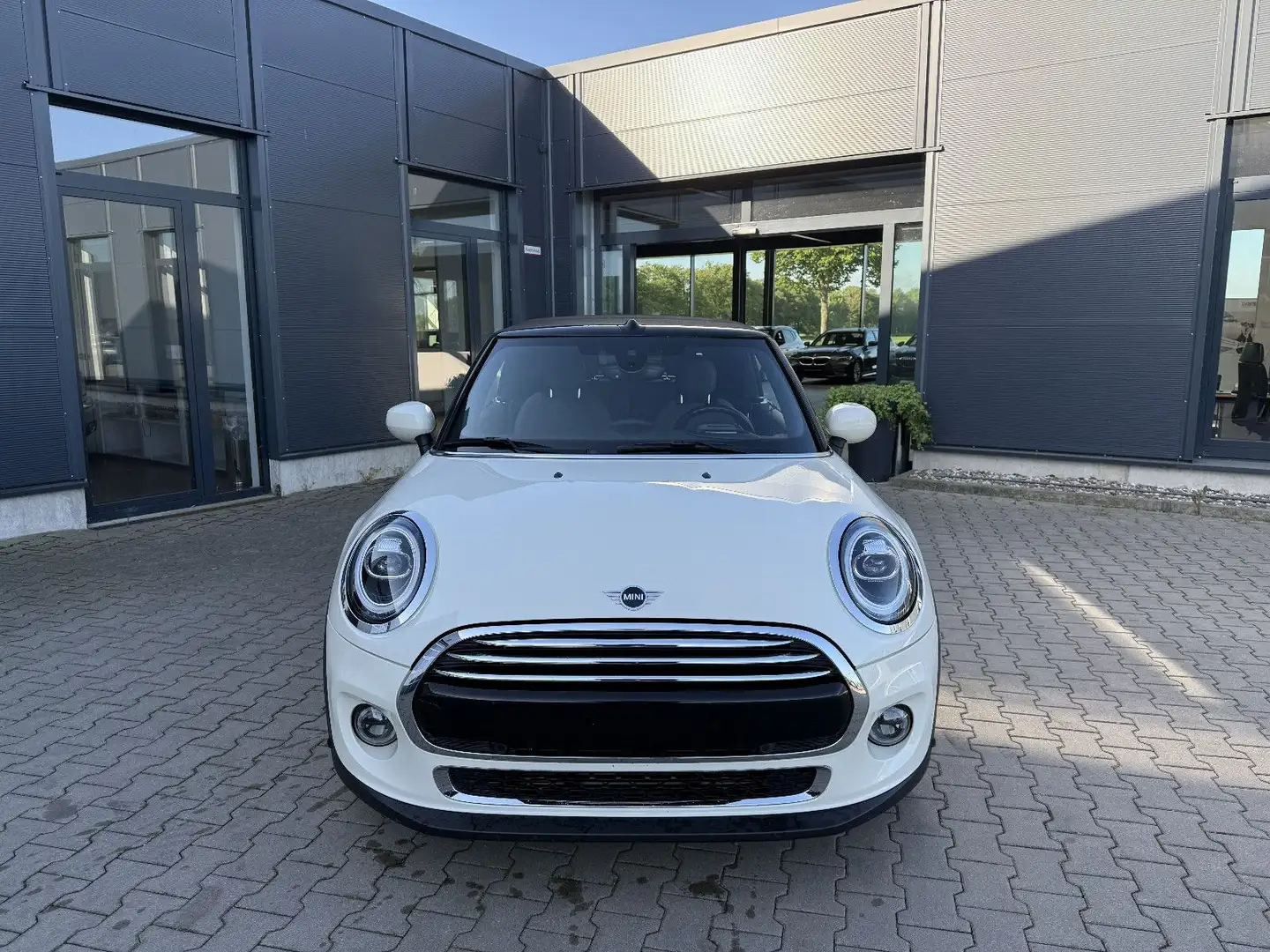 MINI Cooper Cabrio 1.5 Steptronic Blanco - 2