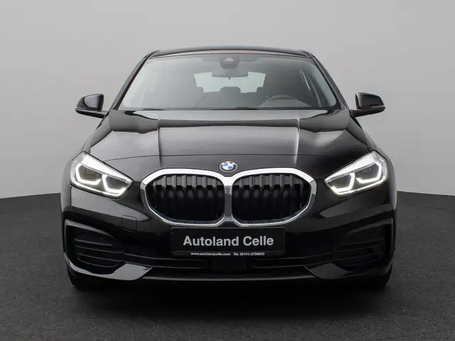 BMW 1 Series view 2