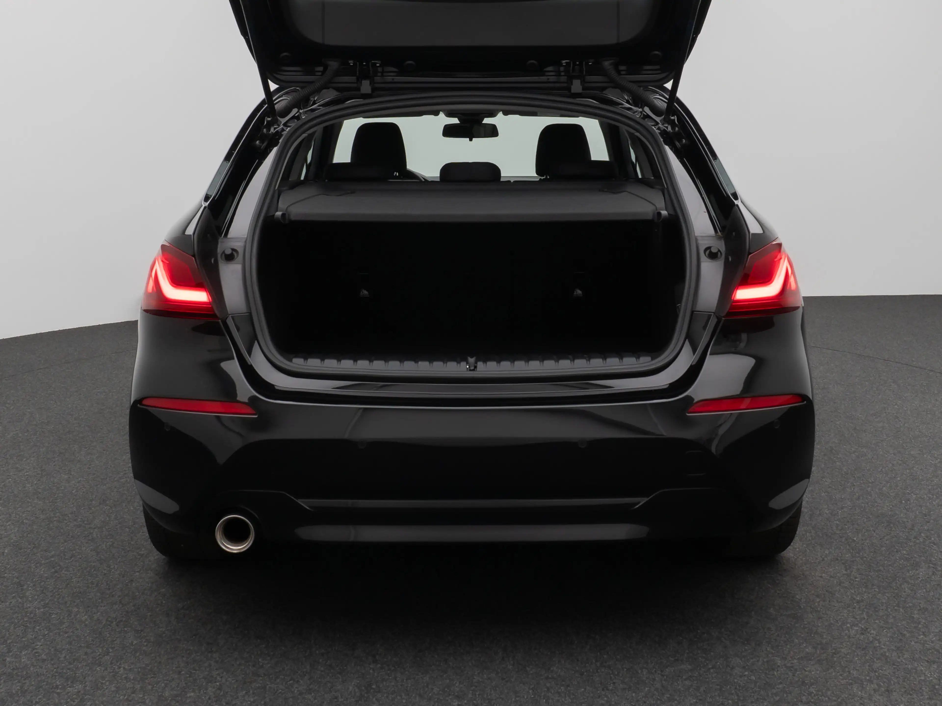 BMW 118 DAB CockPitPro Geschwindigkeitsreg PDC LED — photo 13