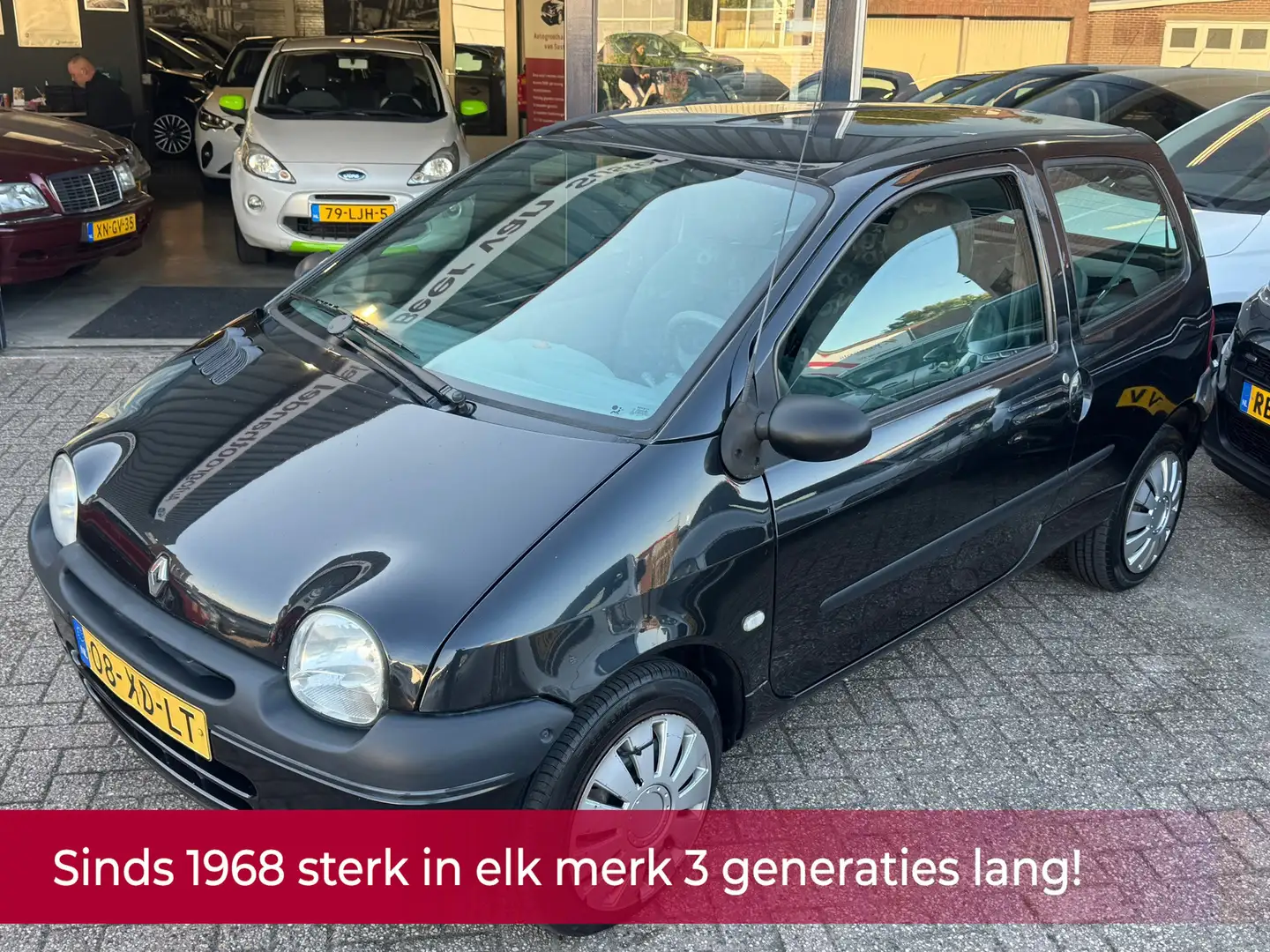 Renault Twingo 1.2 Authentique! NAP! 1e eigenaar! Airco l Elek pa Noir - 1