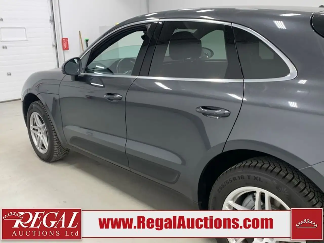 Porsche Macan снимка Porsche Macan