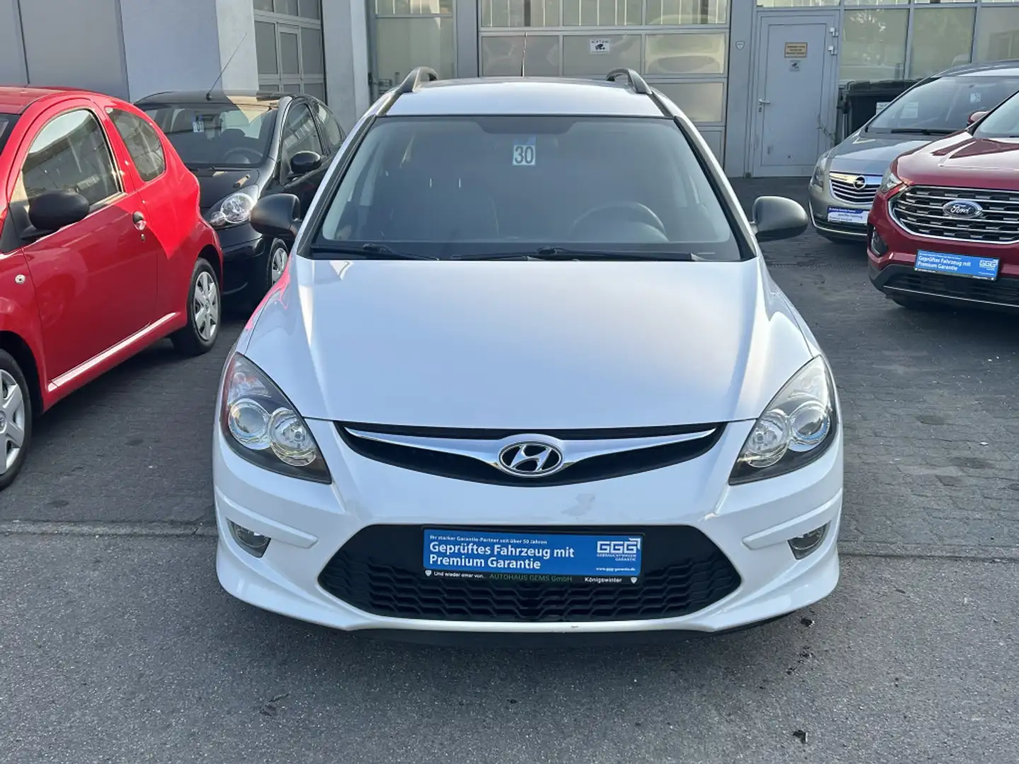 Hyundai i30 FIFA WM Edition Navi MirrorLink Klima Weiß - 2