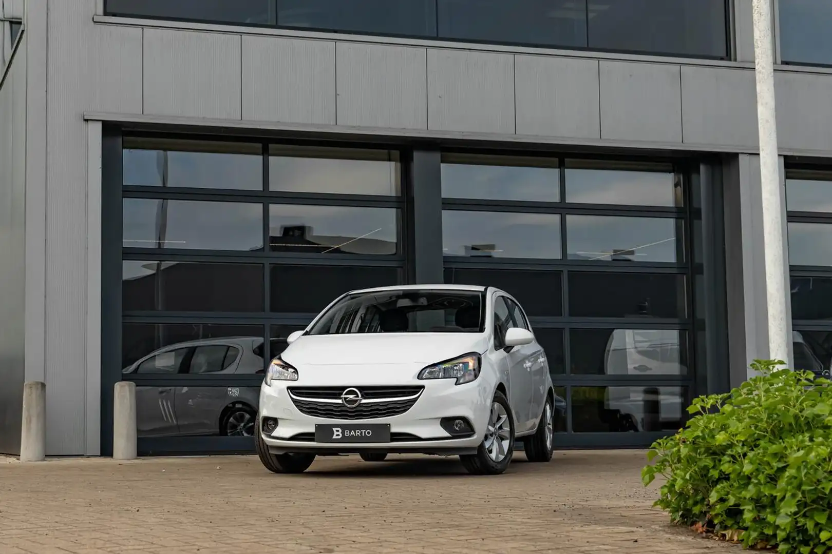 Opel Corsa 70pk MT5 I Carplay/Android I Navi. I Trekhaak I... Blanc - 1
