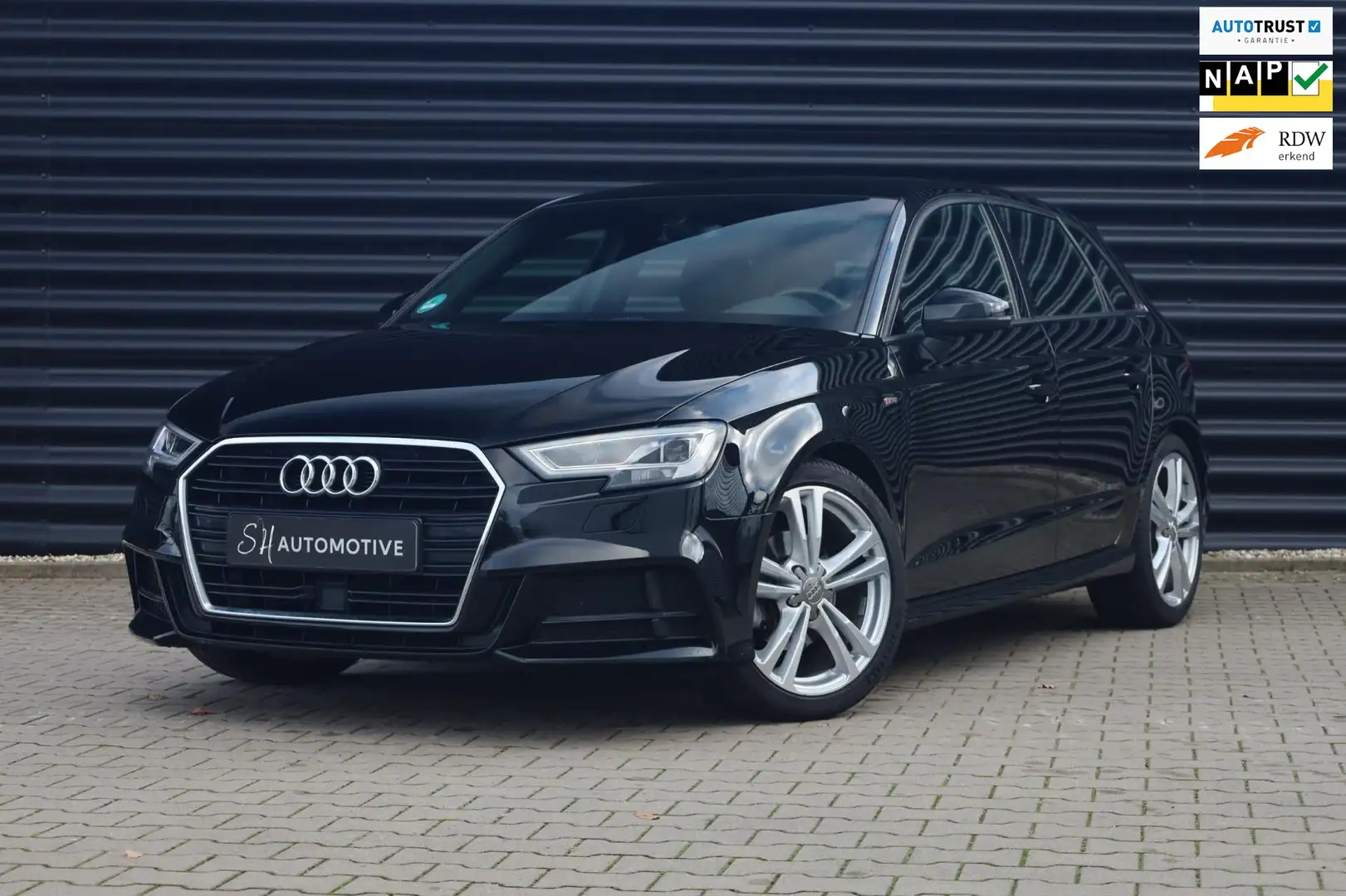 Audi A3 Sportback 35 TFSI Sport 3x S-Line / Carplay / Stoe Zwart - 1