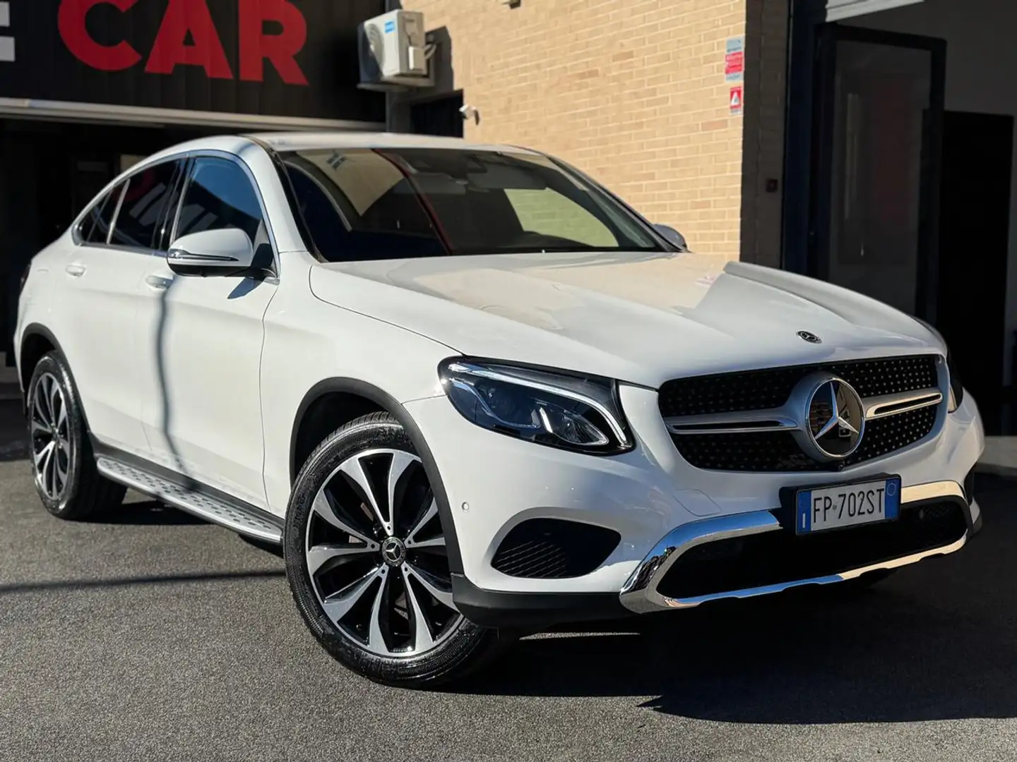 Mercedes-Benz GLC 220 d 4Matic Coupé Sport (FULL OPTIONAL) Weiß - 1