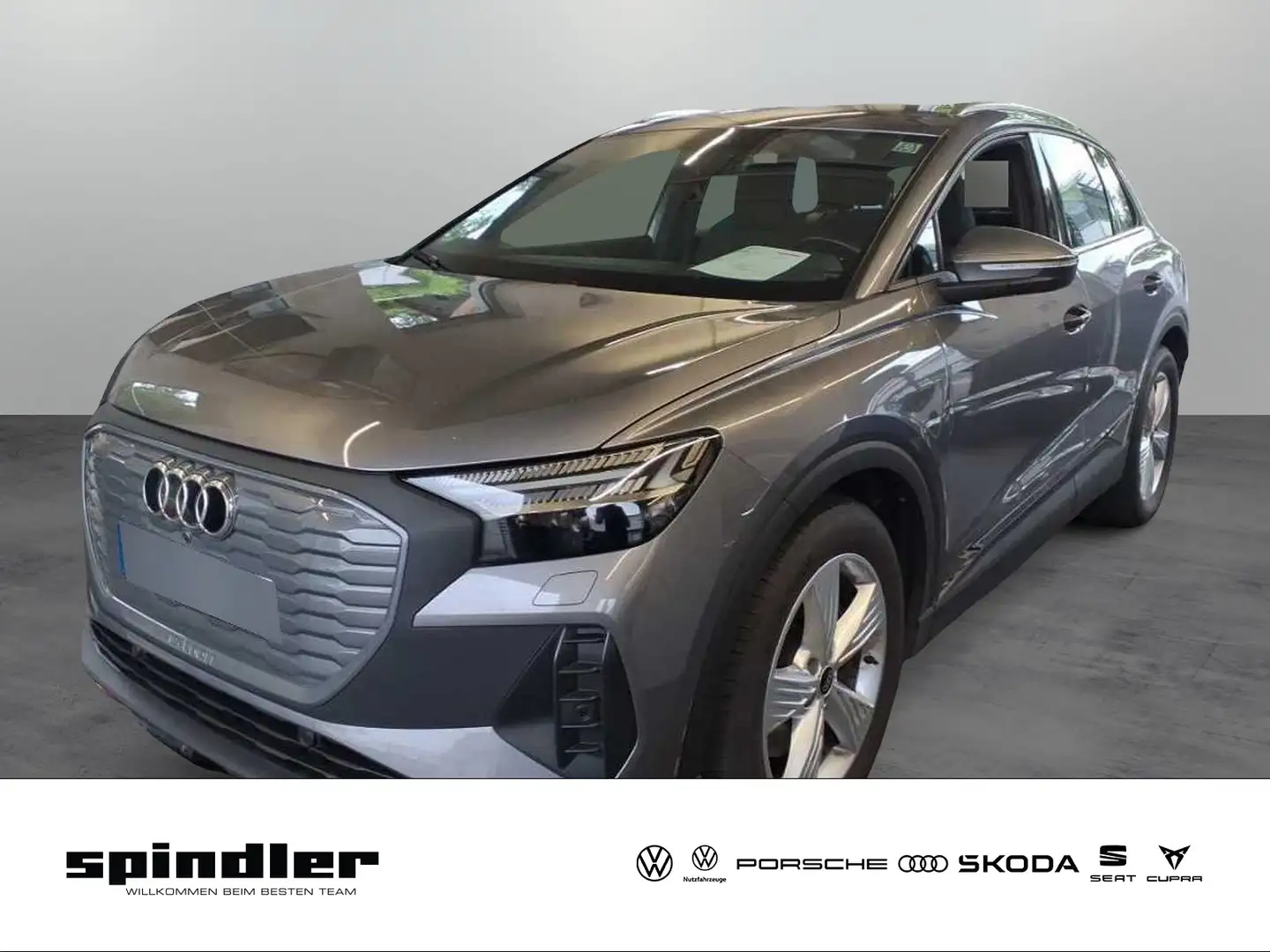 AUDI Q4