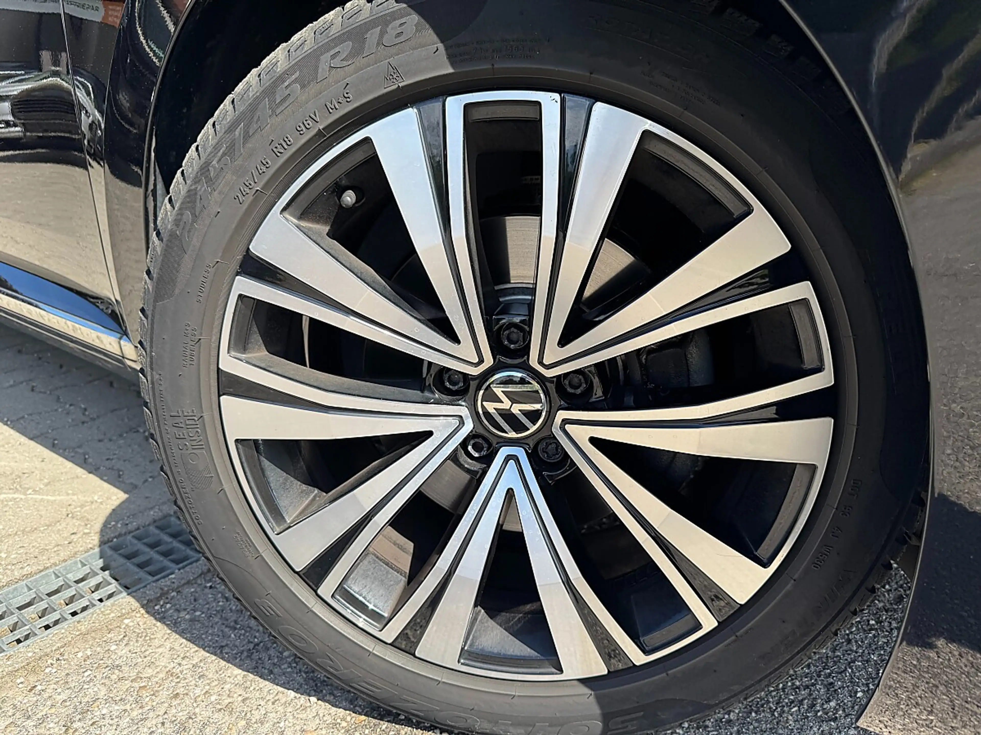 Volkswagen Arteon SB Elegance 2,0 TDI DSG*AHK*RFK*Virtual Cockpit... — photo 4