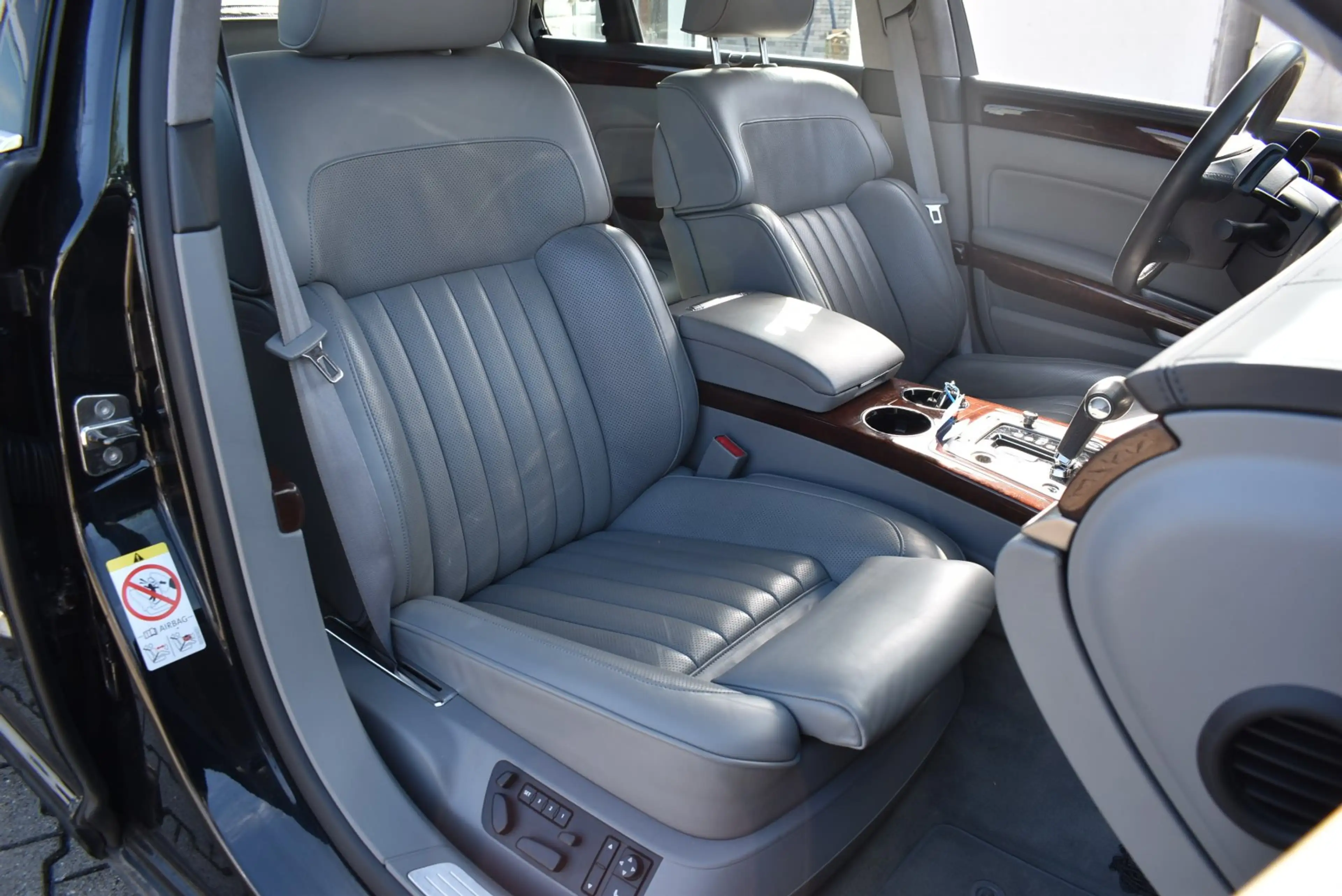 Volkswagen Phaeton V6 TDI Standhzg Alcantara Dynaudio ACC — photo 15
