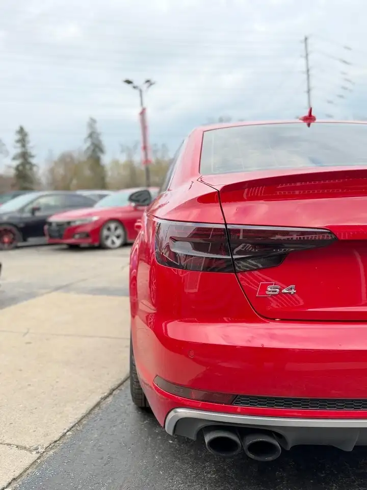 Audi S4 снимка Audi S4