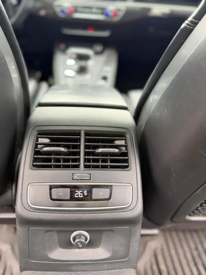 Audi S4 снимка Audi S4
