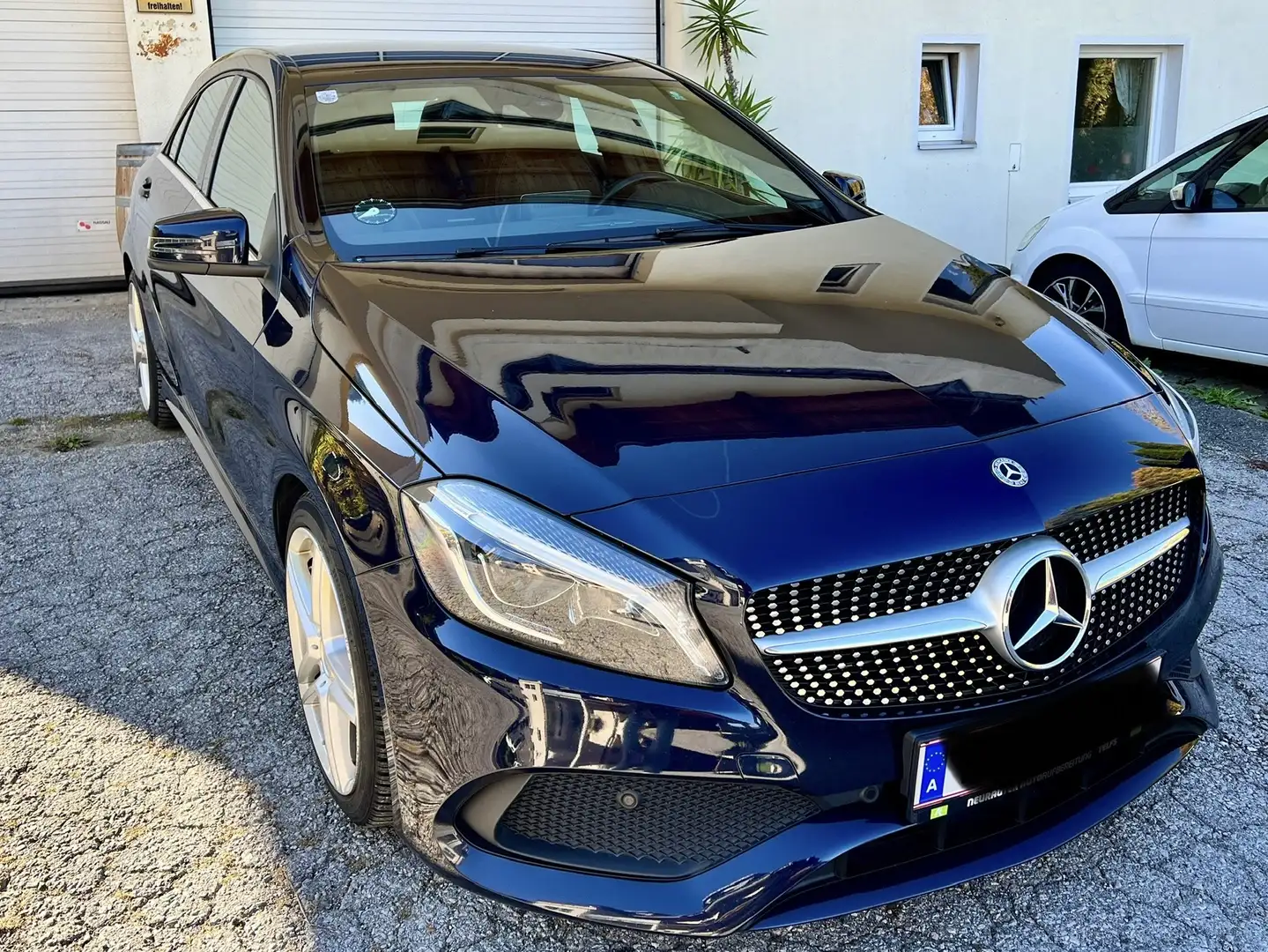 Mercedes-Benz A 200 AMG LINE - 1