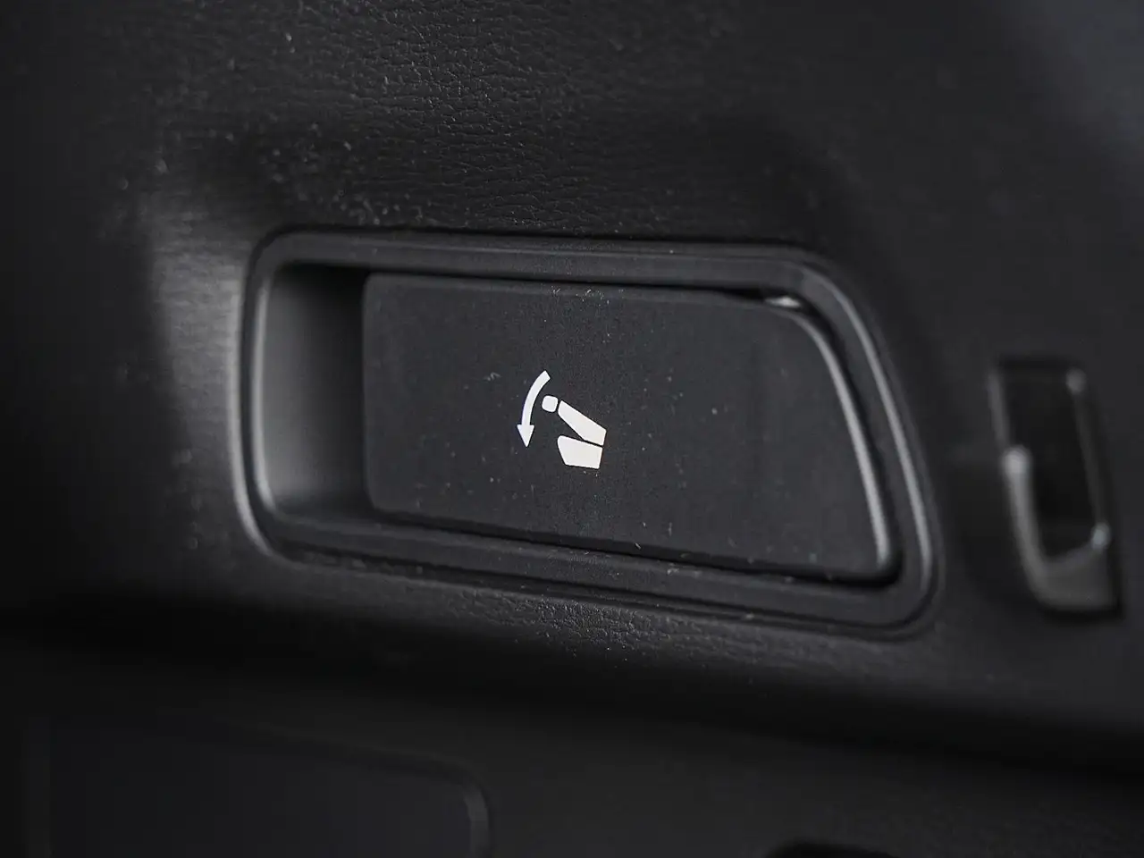 Mitsubishi Outlander снимка Mitsubishi Outlander