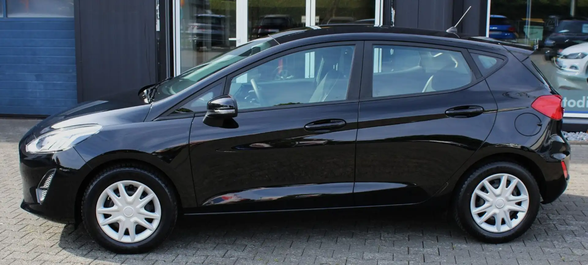 Ford Fiesta Trend 1,1  52KW/70PS Schwarz - 2