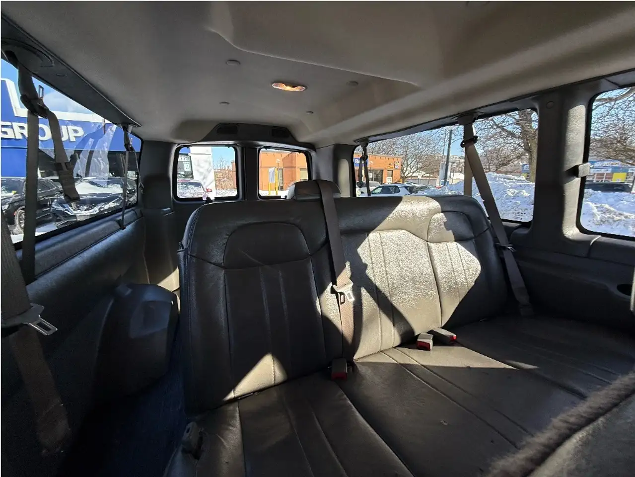 Chevrolet Express Passenger снимка Chevrolet Express Passenger