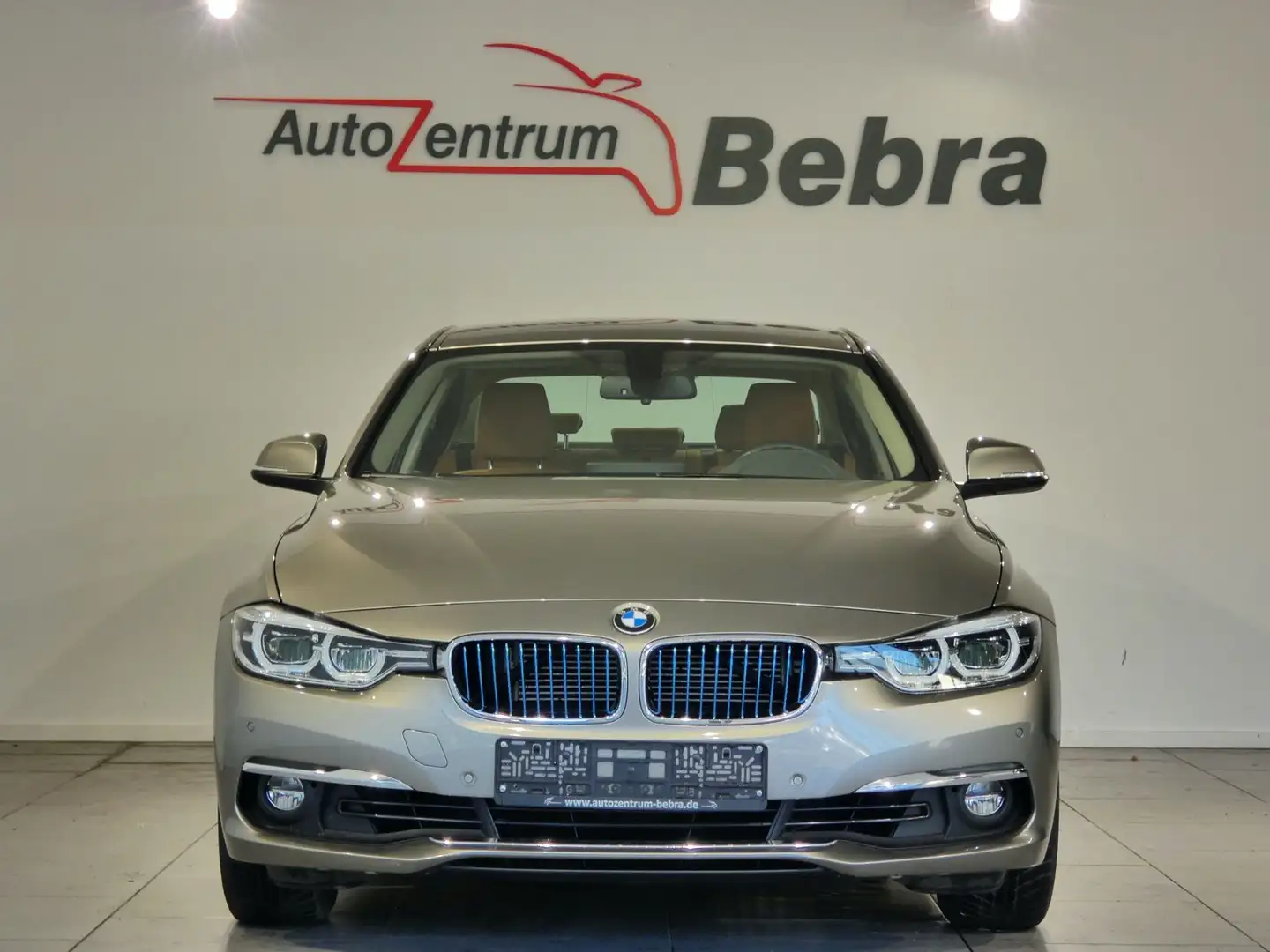 BMW 330 e iPerformance Luxury Line LED/Navi/Leder Grau - 2