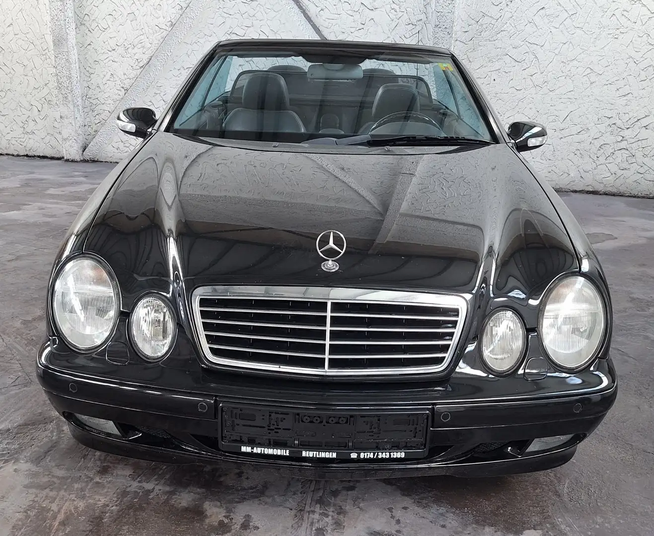 Mercedes-Benz CLK 320 Cabrio Avantgarde final edition Černá - 2