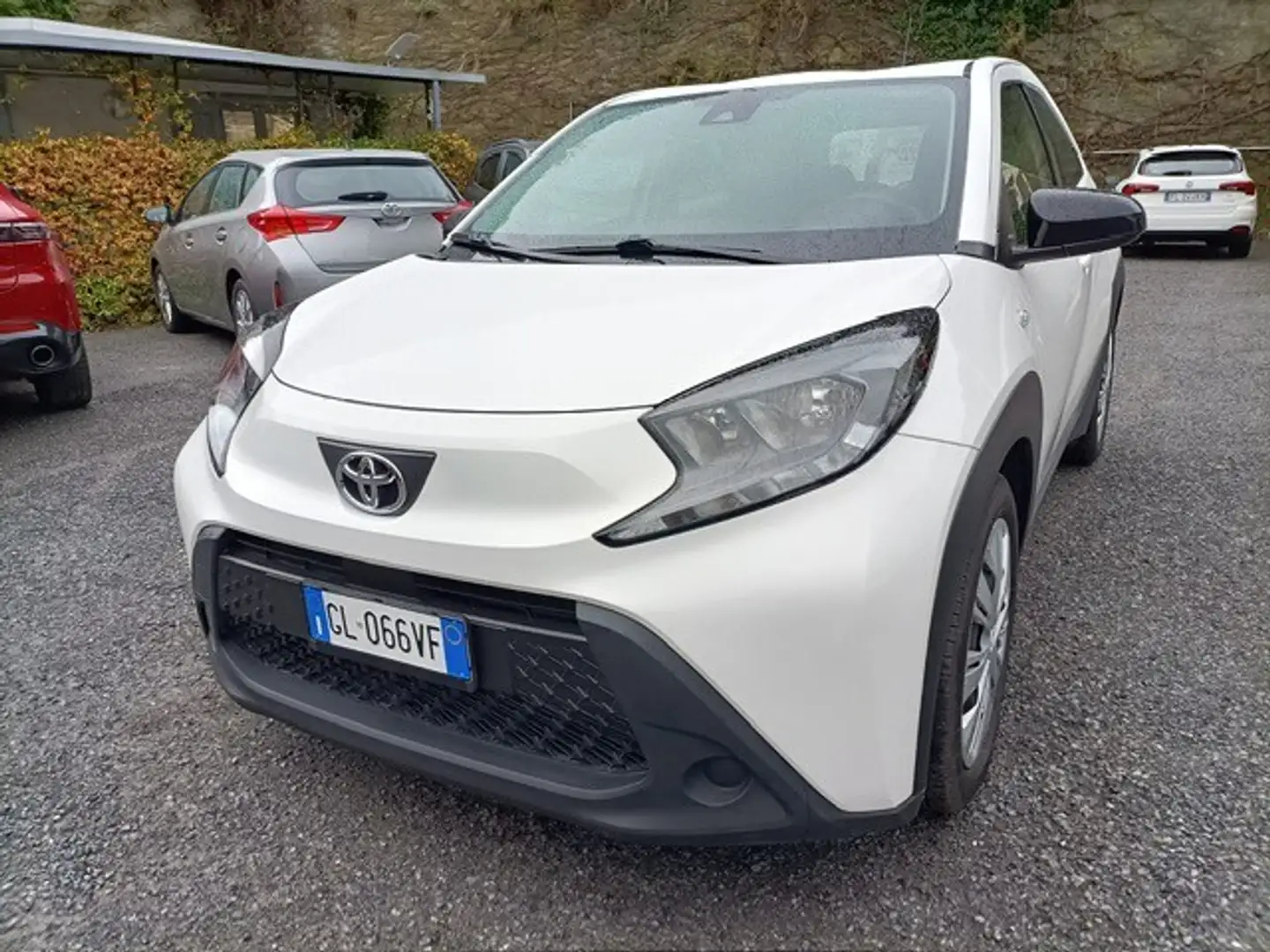 Toyota Aygo X 1.0 VVT-i 72 CV 5 porte Active Blanco - 1
