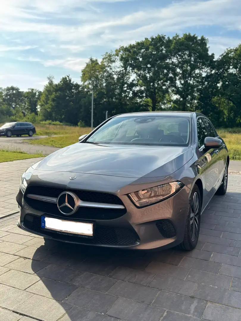 Mercedes-Benz A 200 A 200 d (177.012) Grau - 1
