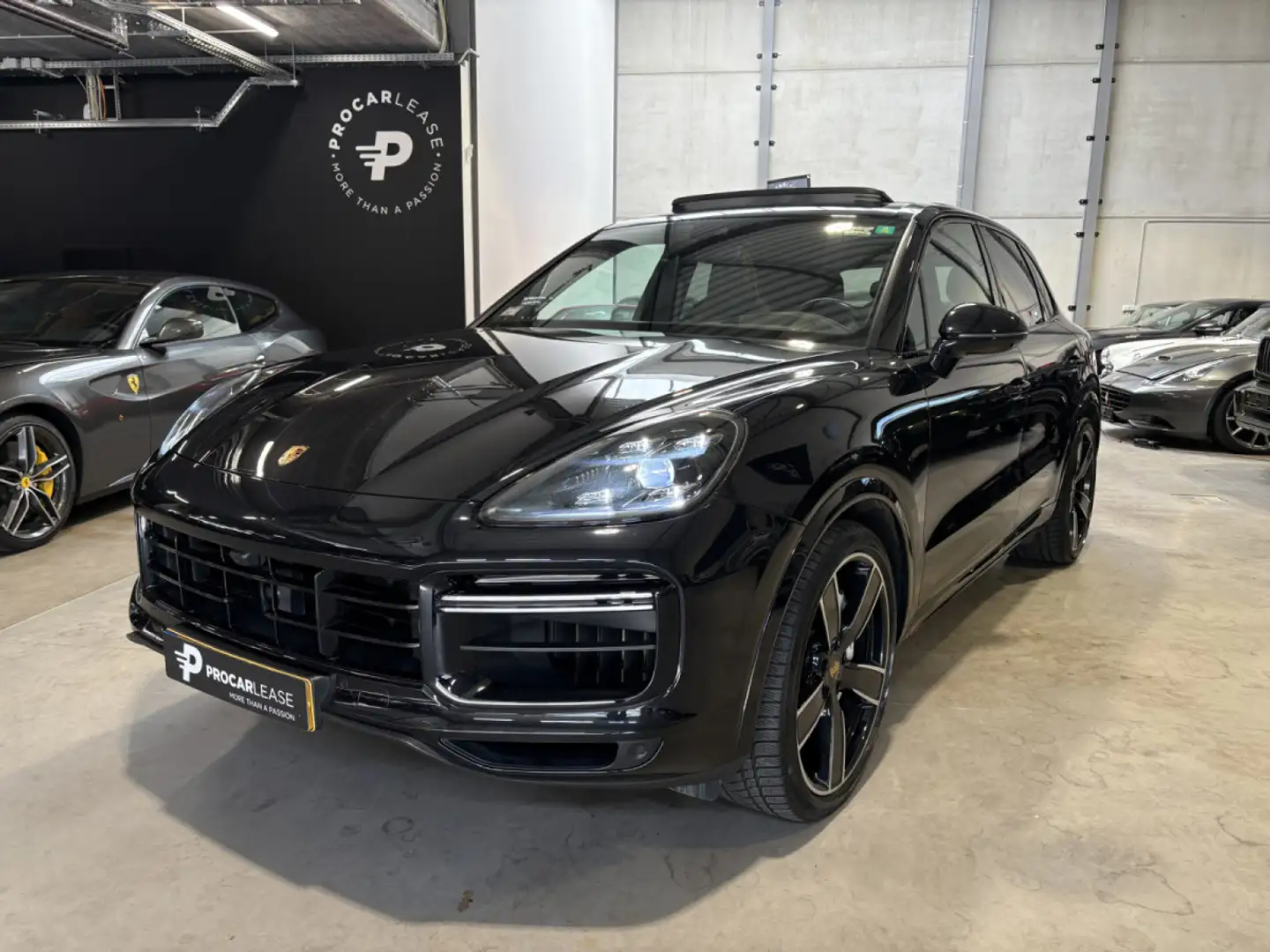 Porsche Cayenne Cayenne Turbo/21/PANO/360°/SPORT CH Černá - 1