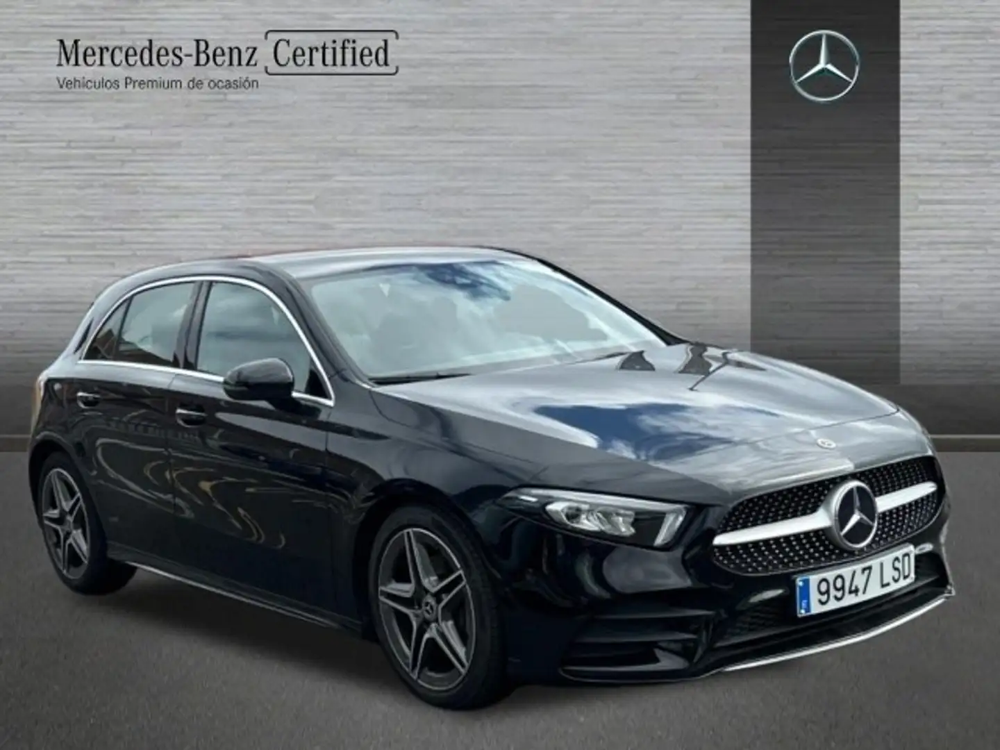 Mercedes-Benz A 180 d AMG Line (EURO 6d) - 1