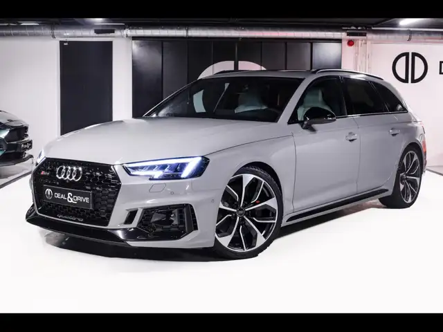 Audi RS4 AVANT 2.9 TFSI QUATTRO TIPTRONIC°DYNAMIK°VMAX 280