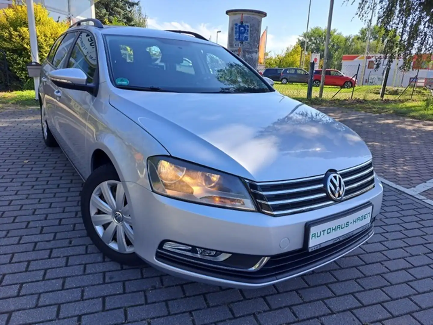 Volkswagen Passat Kombi Klimatronic Navi Sitzhzg. Allwetter Gris - 2