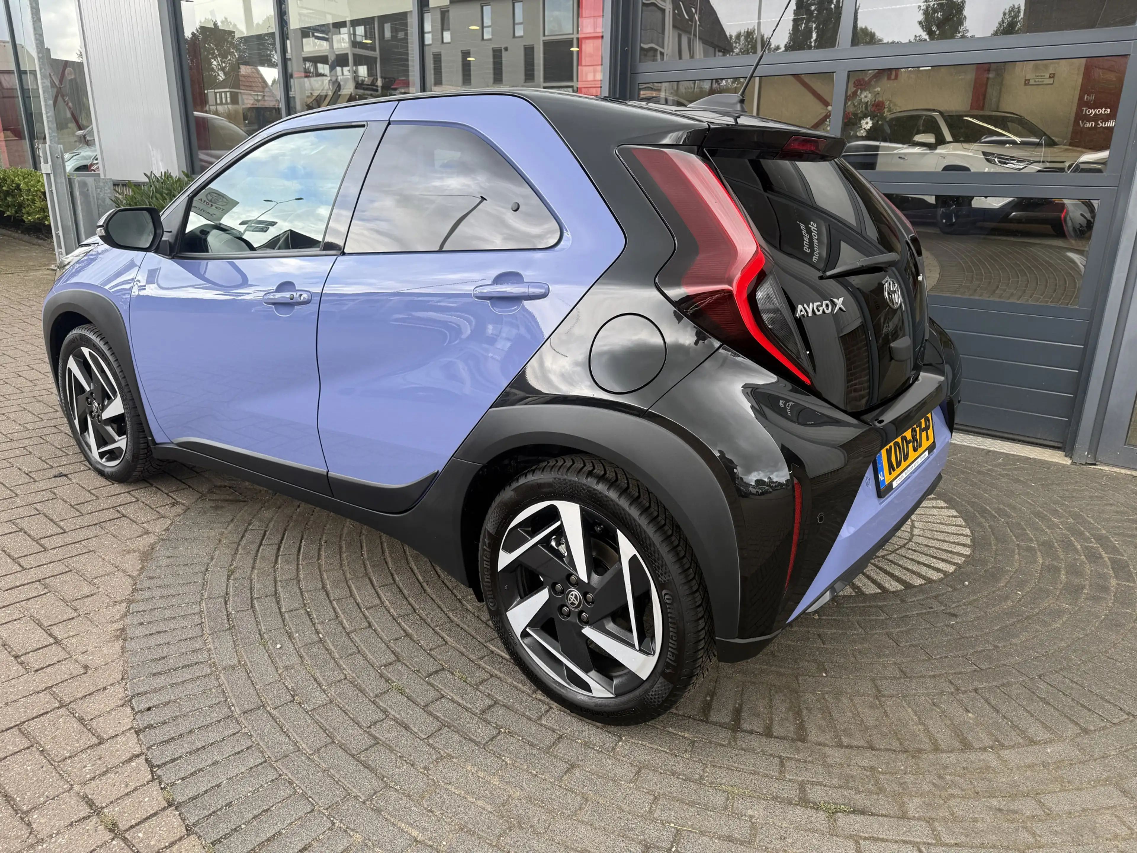 Toyota Aygo X Hybrid 115 envy — photo 4