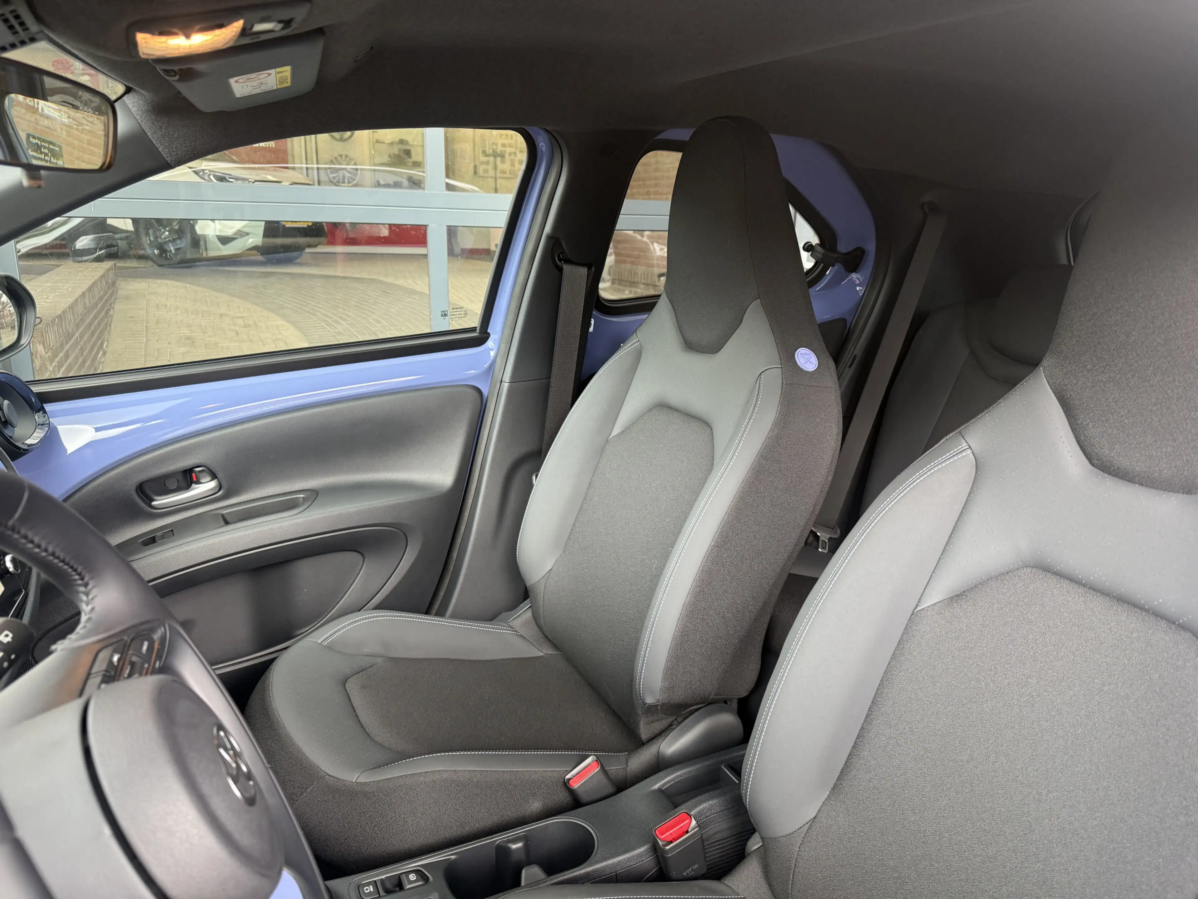 Toyota Aygo X Hybrid 115 envy — photo 12
