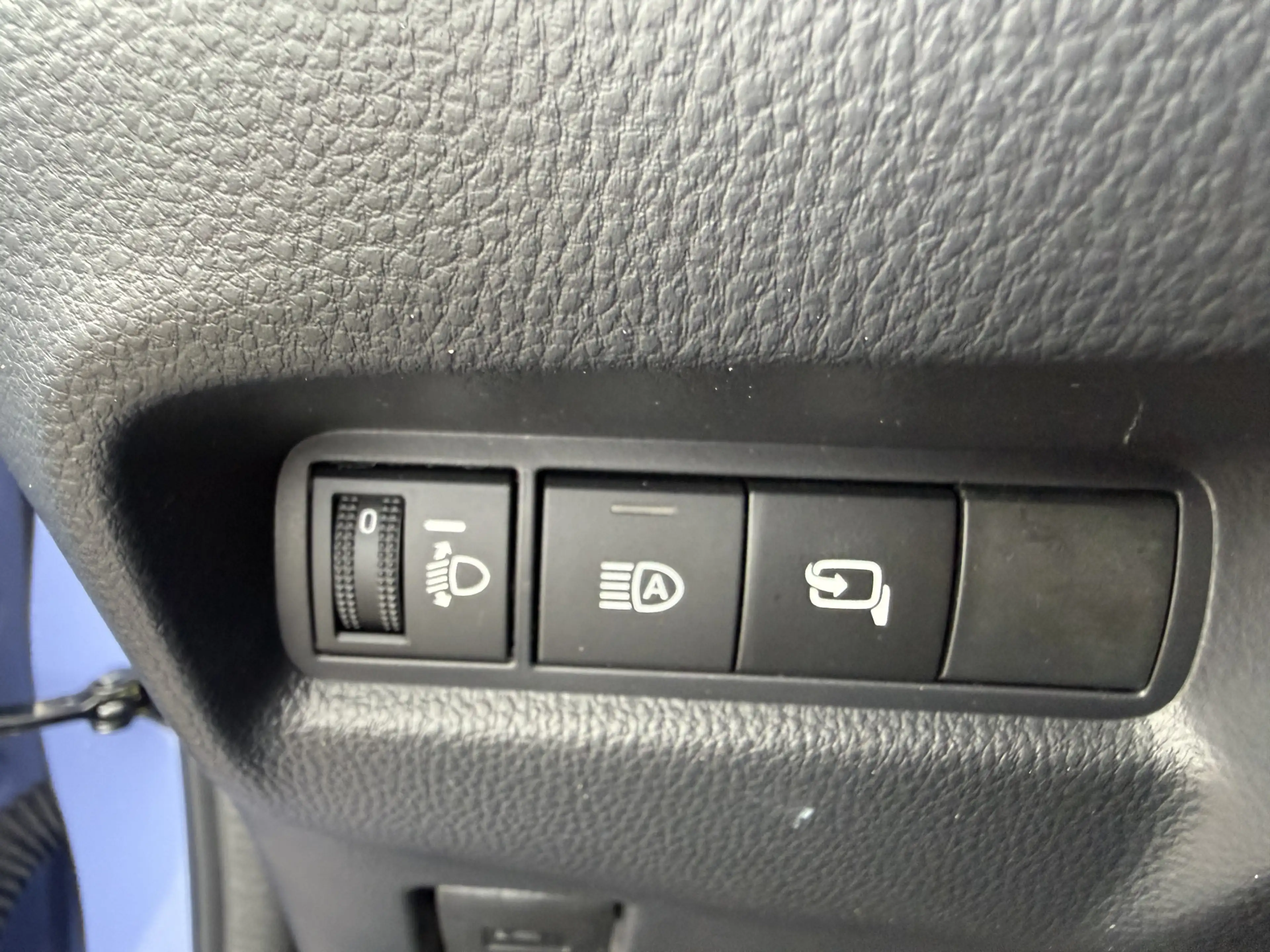 Toyota Aygo X Hybrid 115 envy — photo 14