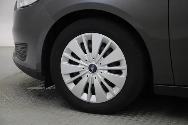 Ford Focus view 26