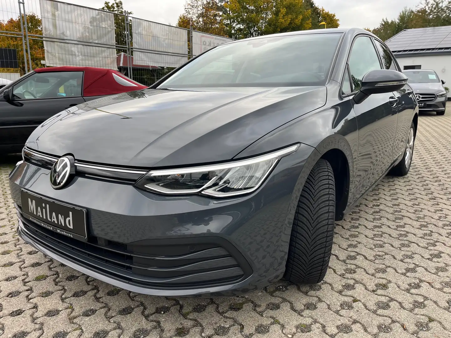 Volkswagen Golf 1,5 Life United Grau - 1