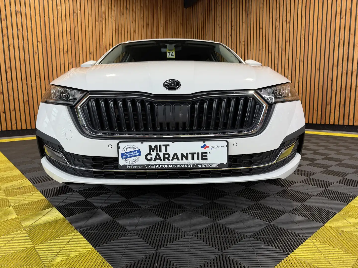 Skoda Octavia Combi 2,0 TDI DSG *Navi*LED*AHK*Head*Vir Weiß - 2