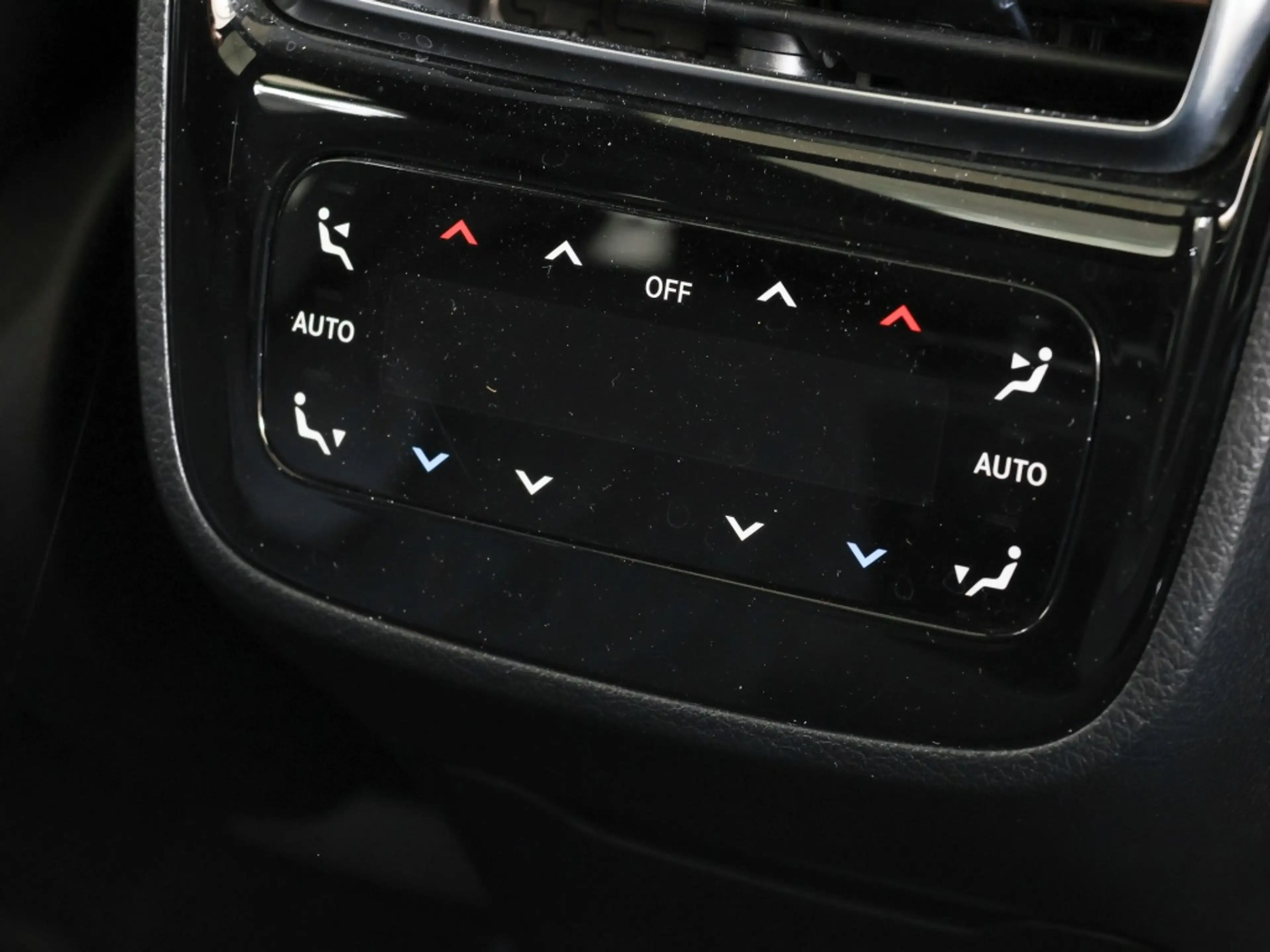 Mercedes-Benz EQS SUV EQS 580 4M SUV AMG-Sport/Pano/AHK/Sitzklima/AIRM — photo 11