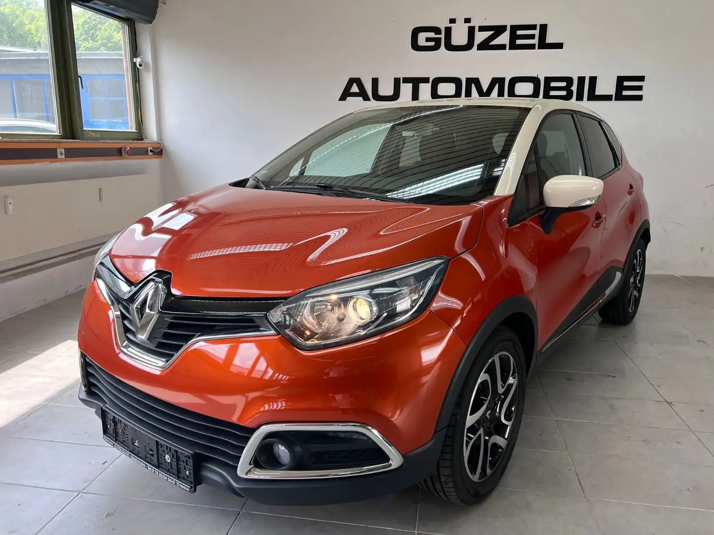 Renault Captur Expression*NAVI*KAM*KLIMA*ALU*LED*TÜV*USB Orange - 2