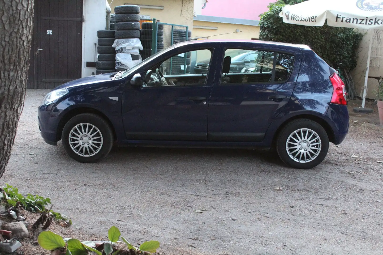 Dacia Sandero Ambiance*1.Hand*TÜV 08/2026* Azul - 2