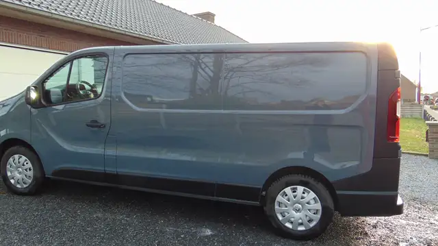 Renault Trafic Trafic Blue  2.0D L2H1 CRUISE CONTROL. .KM 43780.