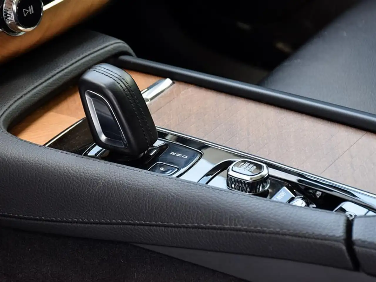 Volvo XC90 снимка Volvo XC90