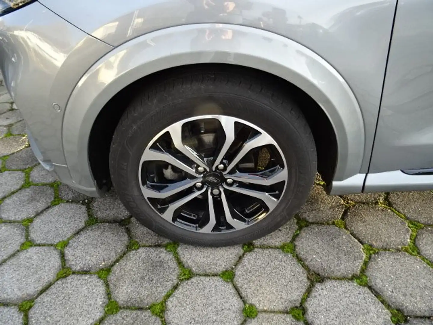 Ford Puma 1.0 Ecoboost Hybrid ST-Line Automatik +Navi+Kamera Plateado - 2