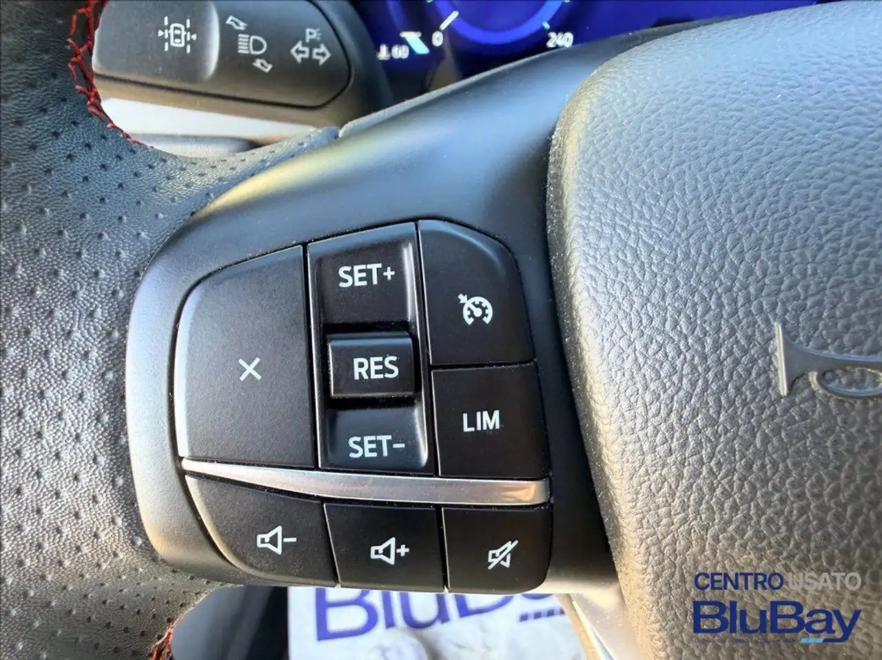 Ford Kuga 2.5 full hybrid st-line x design 2wd 190cv cvt, миниатюра 19