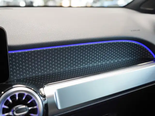 Mercedes-Benz EQB view 26