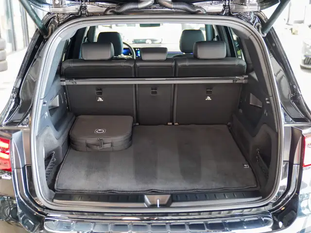 Mercedes-Benz EQB view 5