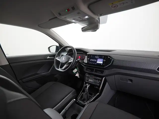 Volkswagen T-Cross view 2