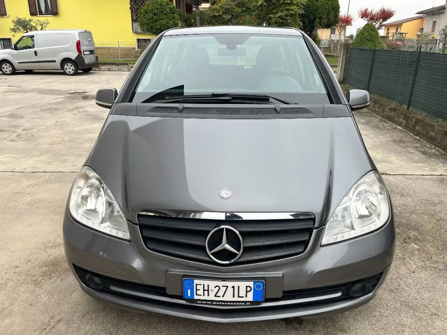 Mercedes-Benz A 160 BlueEFFICIENCY UNICO PROPRIETARIO SENSORI PARK Grigio - 2
