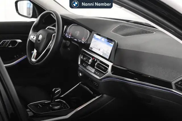 BMW 3 Series view 7