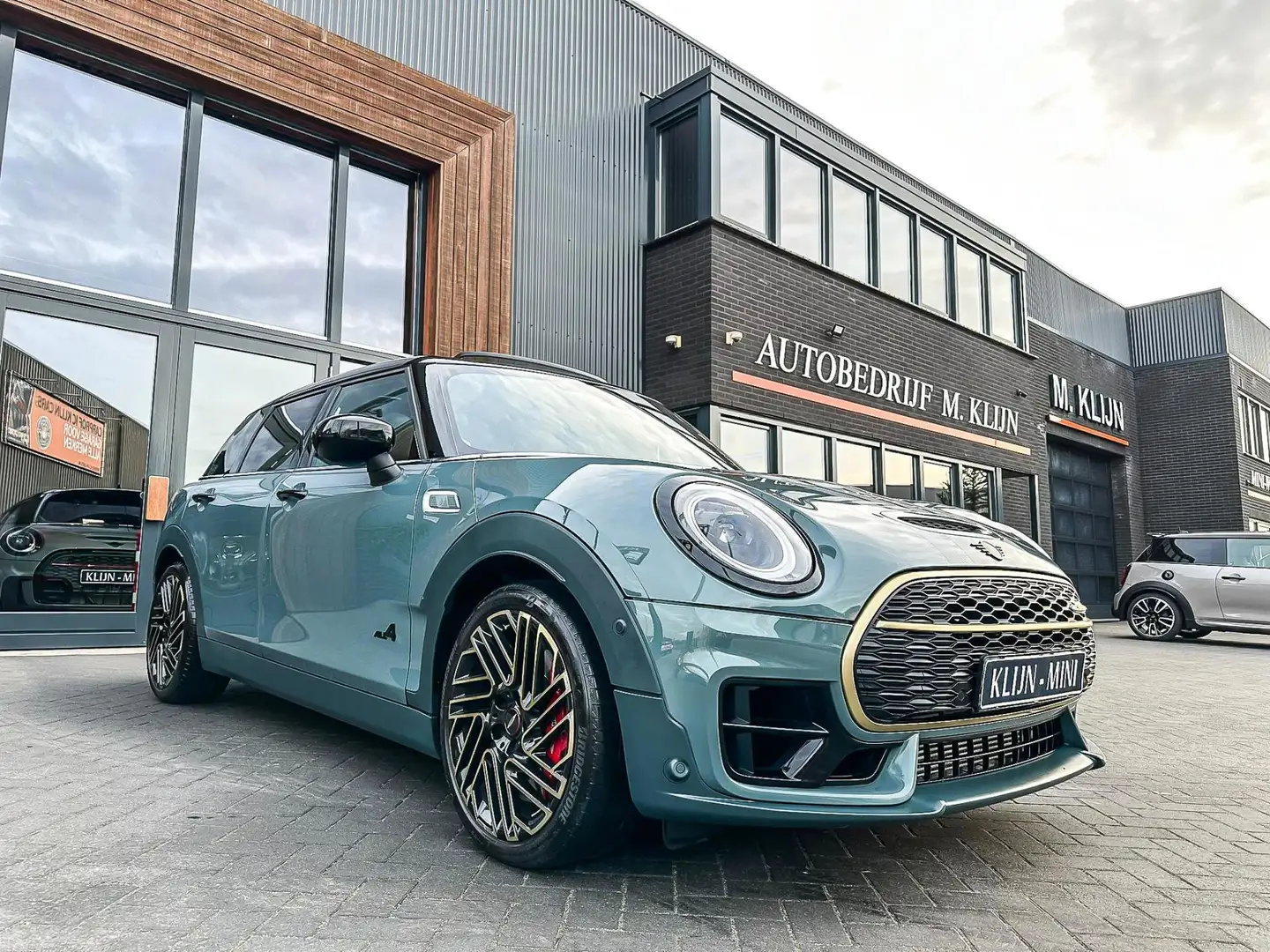 MINI John Cooper Works Clubman Mini 2.0 JCW ALL4 F1 aut 306pk Untold Edition/np:7 Vert - 1